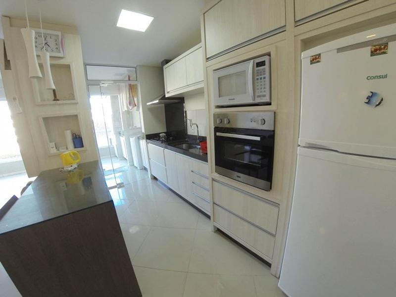 בומבינאס Ed Monaco, 150 Metros Da Praia De Bombas מראה חיצוני תמונה